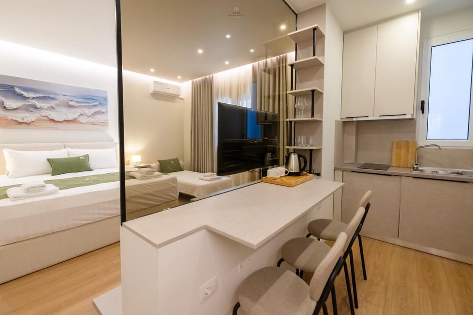 E'Lux Seaside Suites Apartment in Vlorë