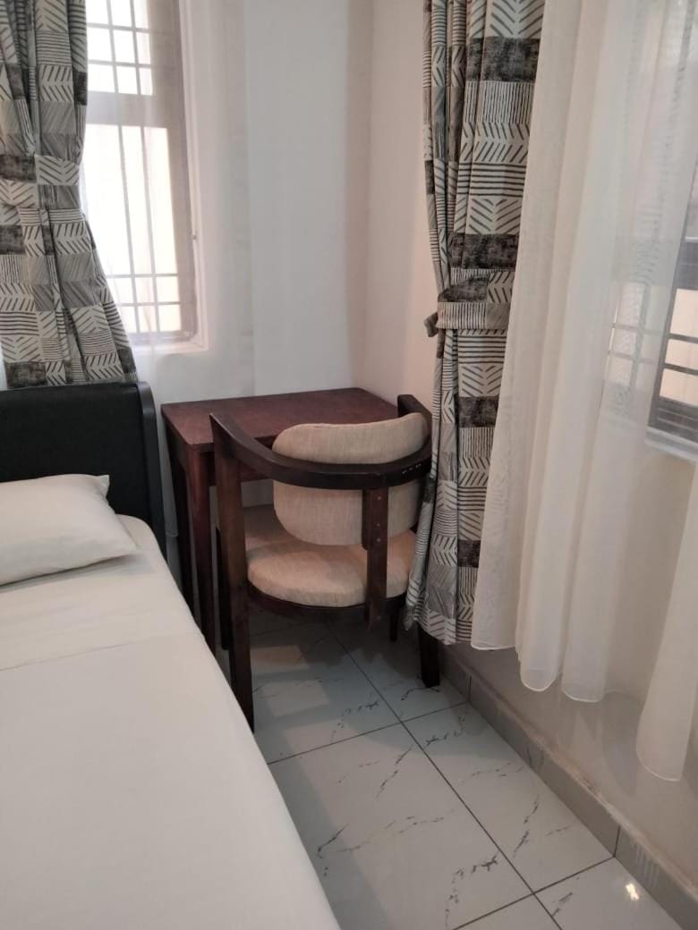 Baraka Hse, Cozy homely, 2 BR, 7 mins to Beach Apartment in Mombasa County