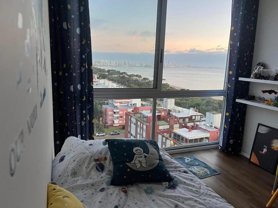 Hermoso apartamento con vista al mar a metros de la playa Apartment in Punta del Este