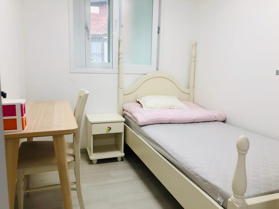 3br Entire Home 서울역 15 mins by walk Villa in Seoul