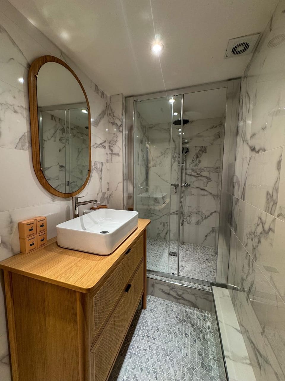 Shower, Bathroom