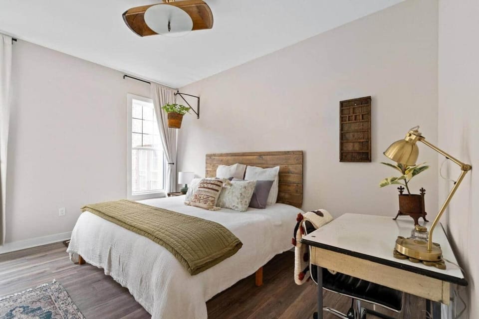 Bed, Bedroom