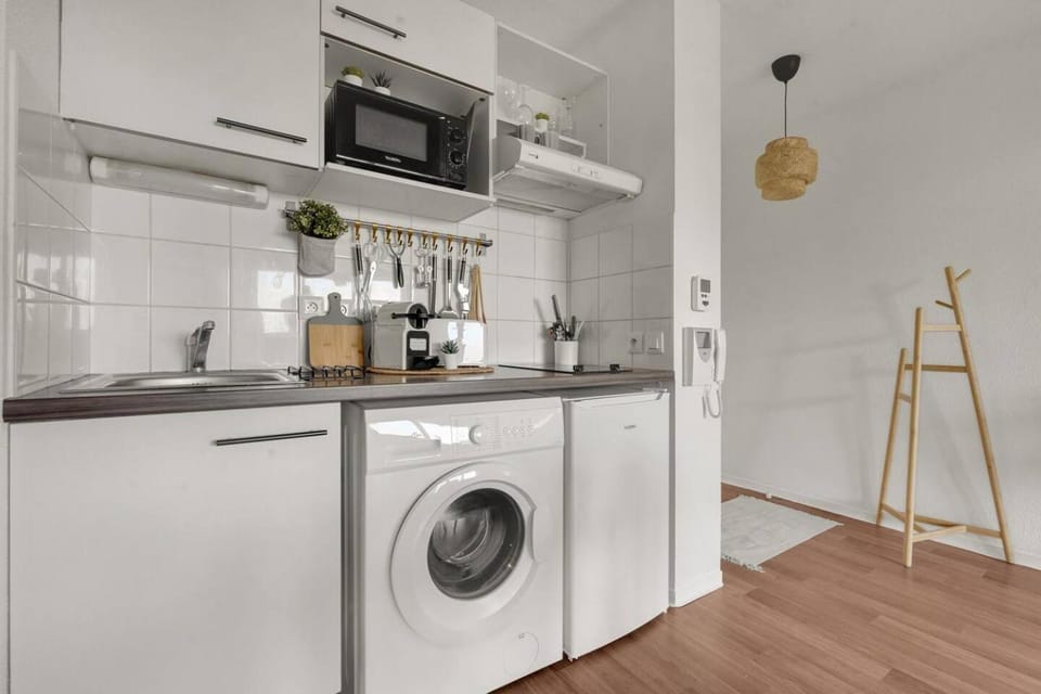 Cocon Urban - Parking - Proche Métro - Balcon Apartment in Toulouse