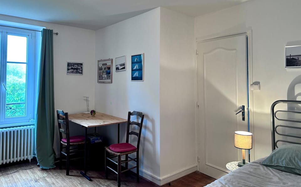 Property building, Living room, Bedroom