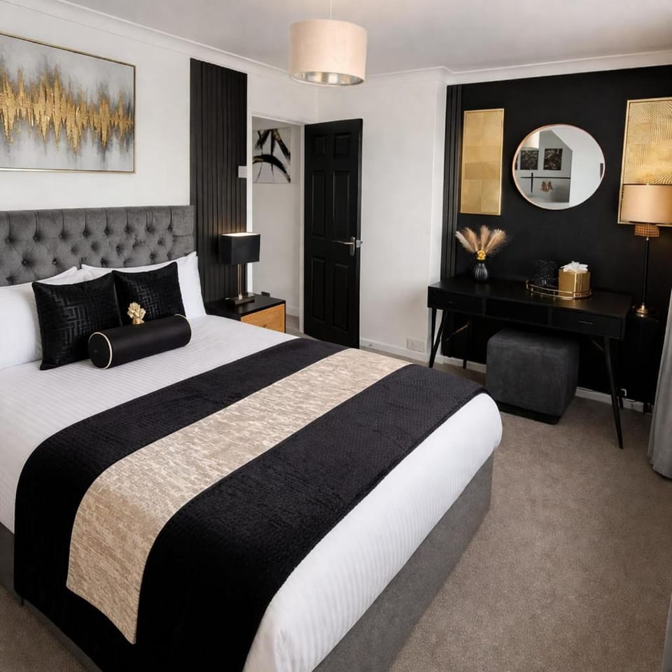 Rosie House 3 bedroom House in Sandbach with Parking House in England