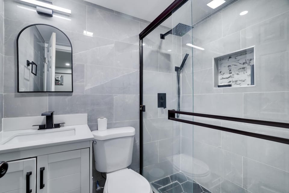4BR Newark Stay w/ Parking And Fast Wi-Fi House in Hillside
