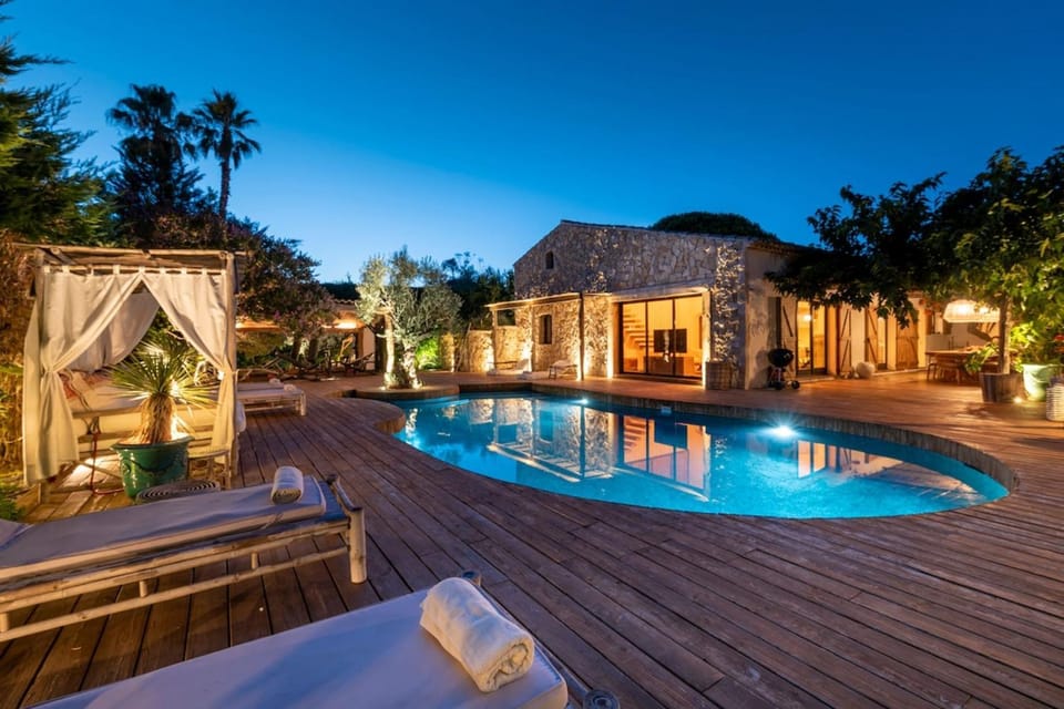 Villa - 250 m - 5 bedrooms - Pool - St Tropez Gulf Villa in Grimaud