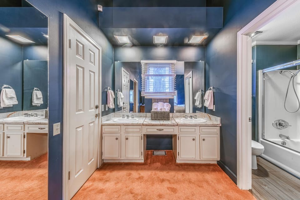 Bathroom, Bath