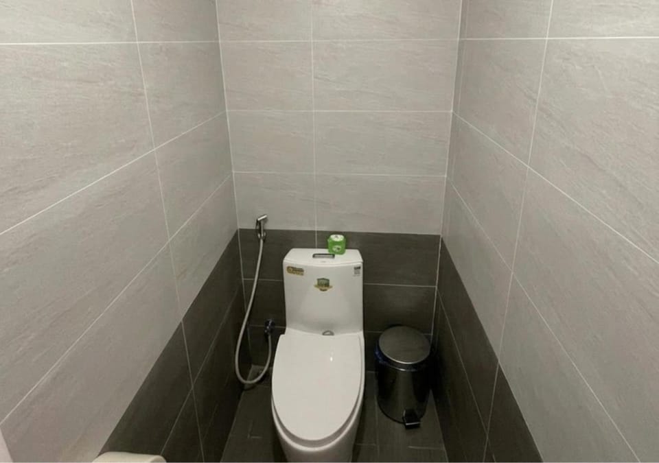 Toilet, Bathroom