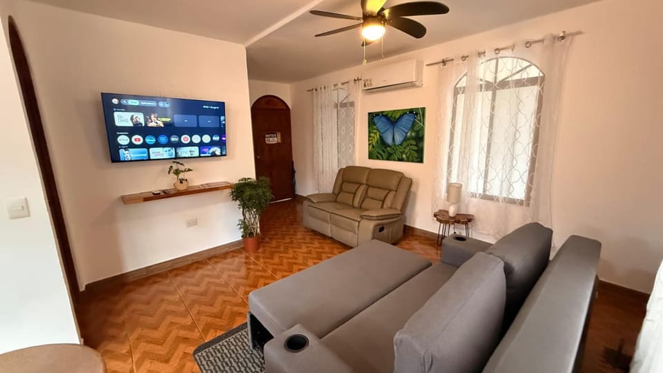 Casa Tranquila- near Park and Beaches Apartment in Quepos