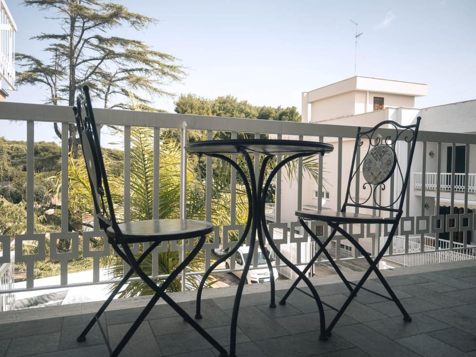 Patio, View (from property/room), Balcony/Terrace, Balcony/Terrace, Inner courtyard view