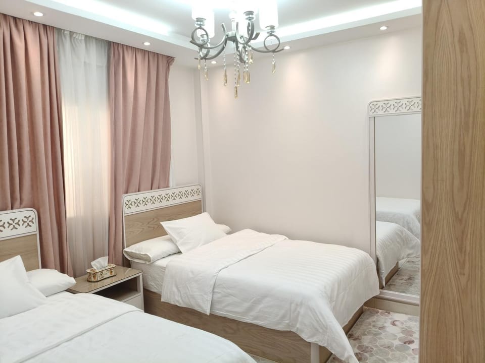 جاردينيا سيتي التجمع مدينة نصر بالقرب من المطار Apartment in New Cairo City