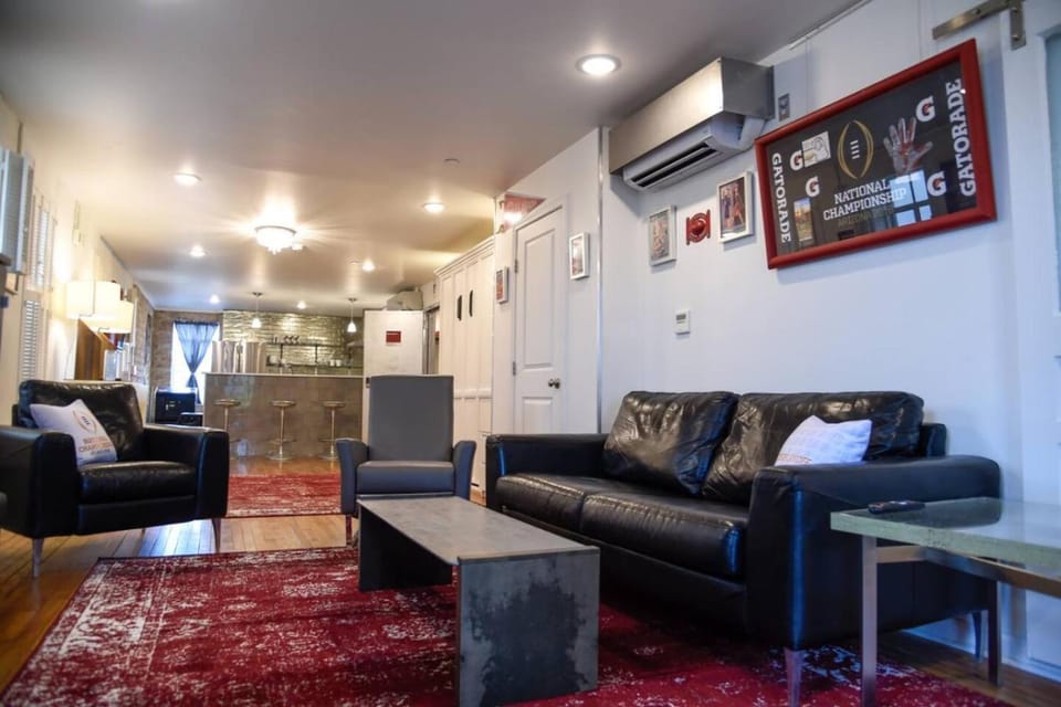 Ivory Dynasty by Collodge Apartment in Northport