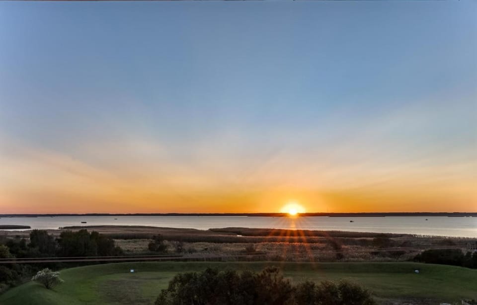 NEW Updated Oceanfront Sanctuary, Sand and Sea House in Sandbridge