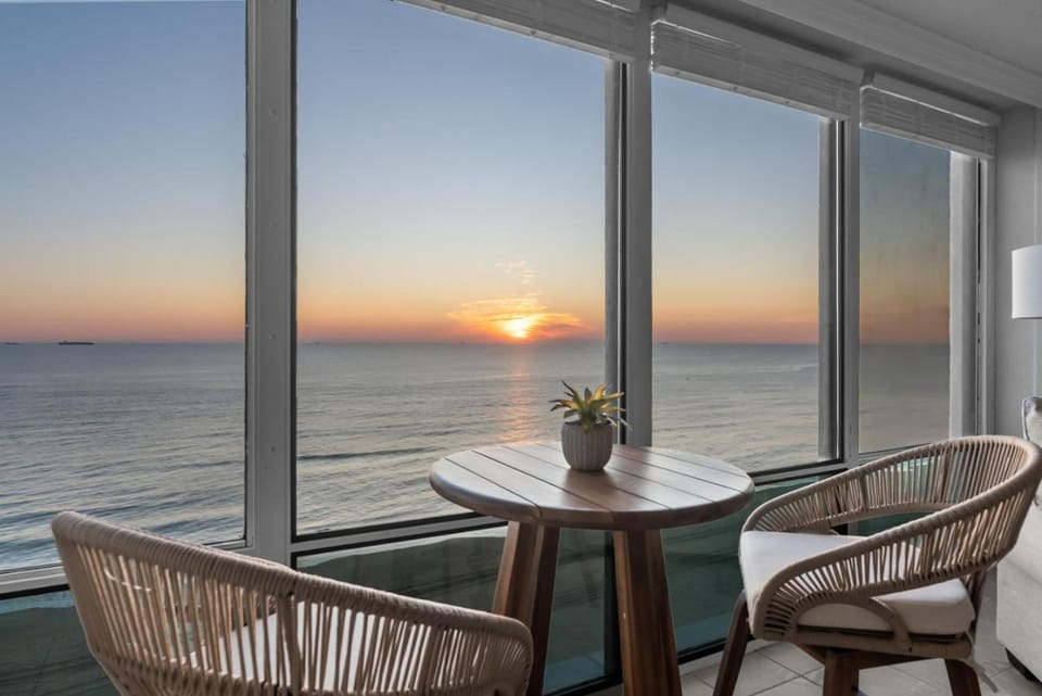 New Beachfront Condo Pool Surfing Fishing House in Virginia Beach