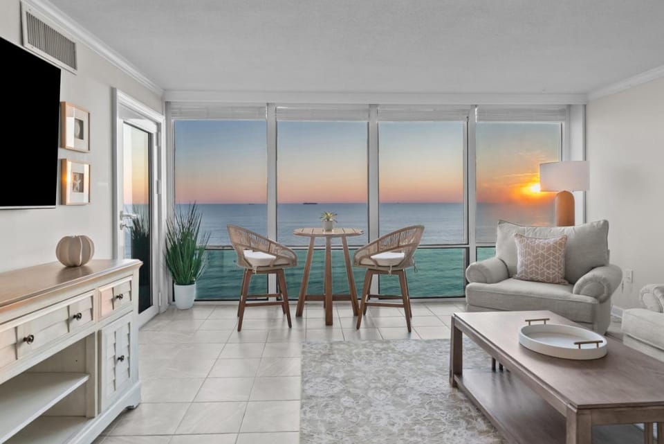 New Beachfront Condo Pool Surfing Fishing House in Virginia Beach