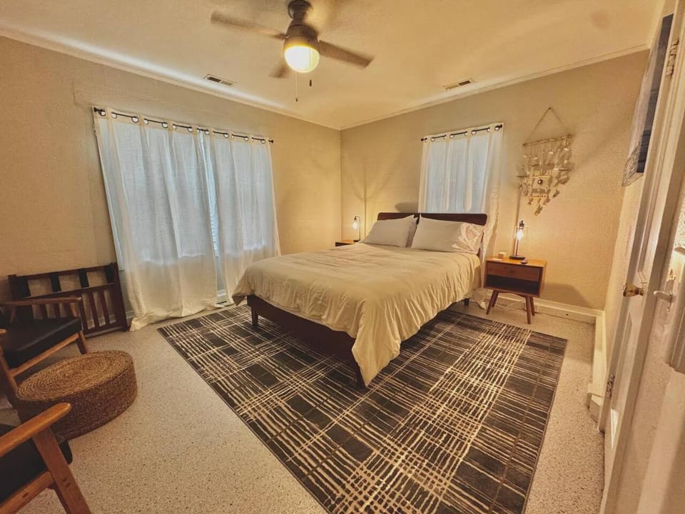 Smithville Edge House in Southport