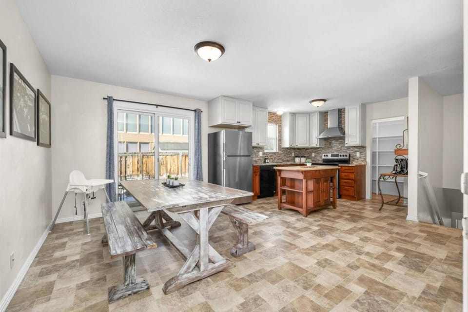 Cozy Orem House - Playground - Game Rm - Bunk Rm House in Orem