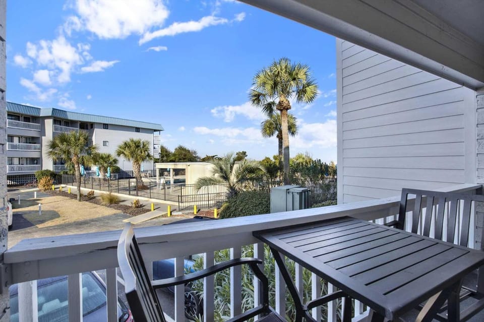 Savannah Beach & Racquet Club 112A House in Tybee Island