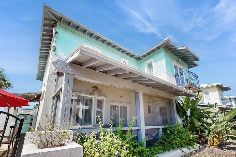 Coastal Hideaway House in Port Aransas