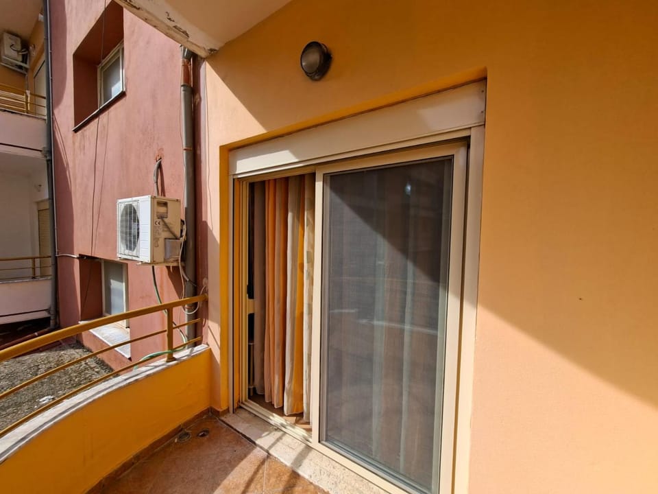 Lungo Breeze Apartment in Vlorë