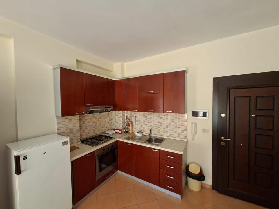 Lungo Breeze Apartment in Vlorë