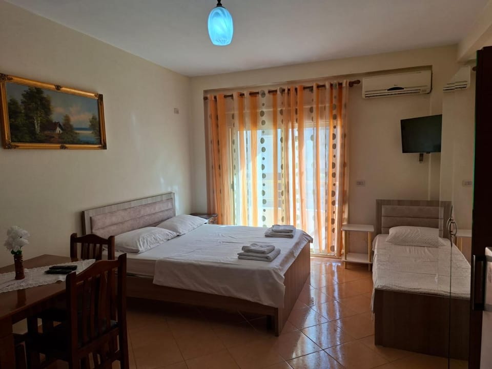Lungo Breeze Apartment in Vlorë