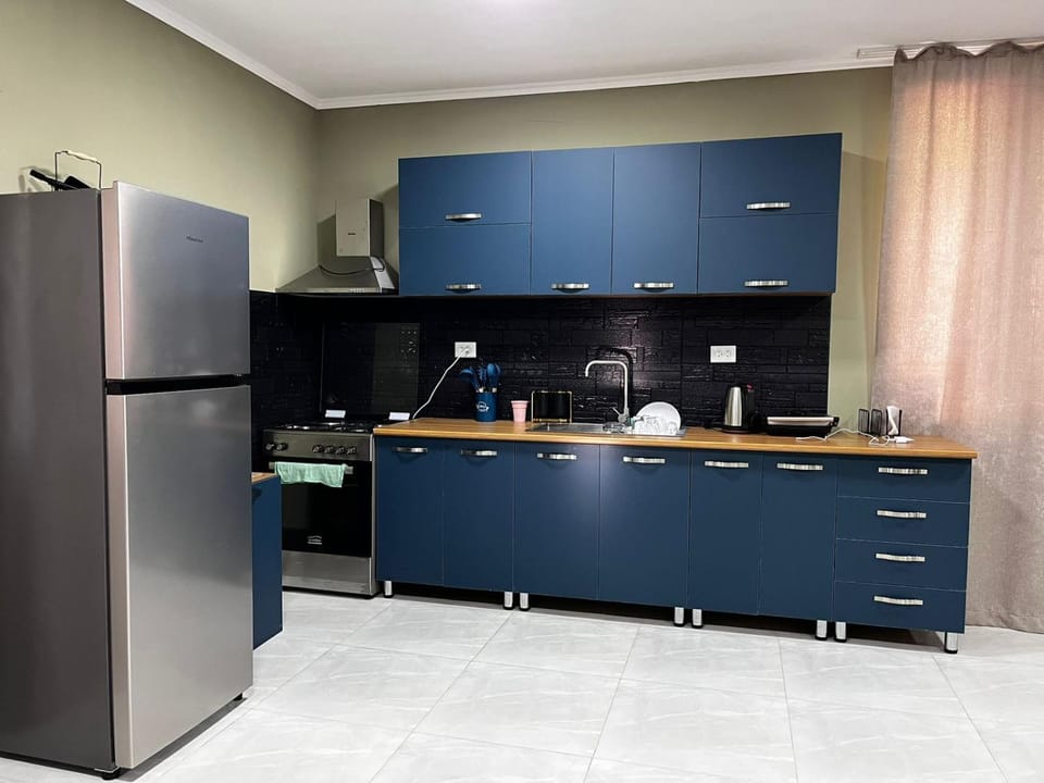 Kitchen or kitchenette, oven