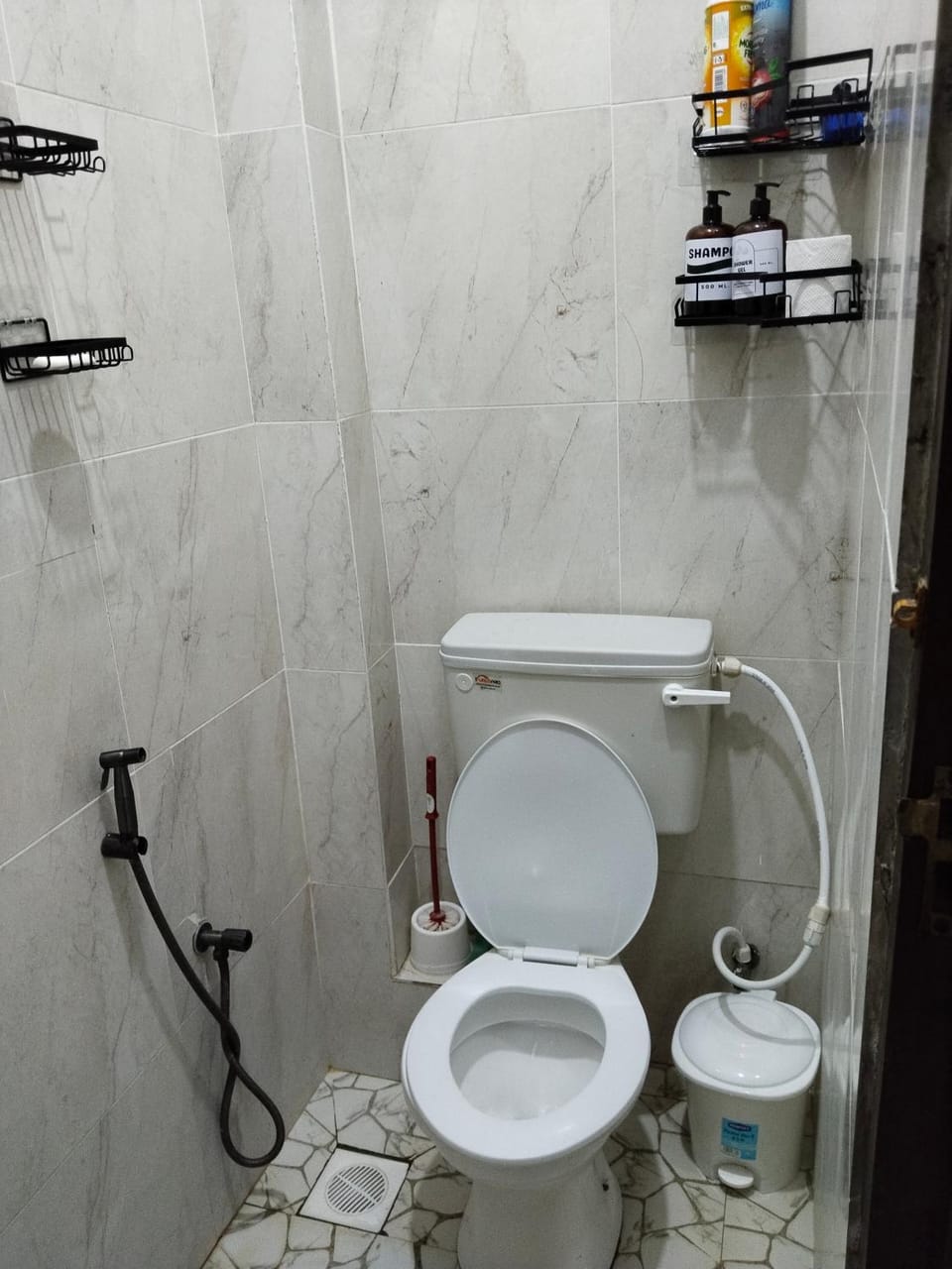 Midnight Manor Studio apartment Bed and Breakfast in Mombasa County