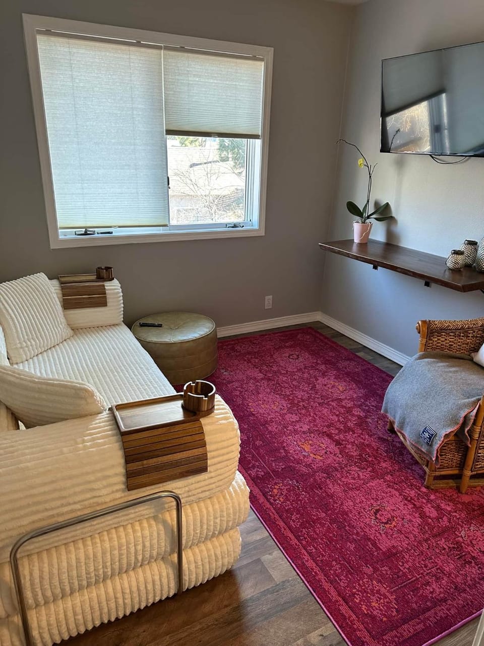 The Dandelion SV-Floret. B&B, Reimagined Bed and Breakfast in Hailey