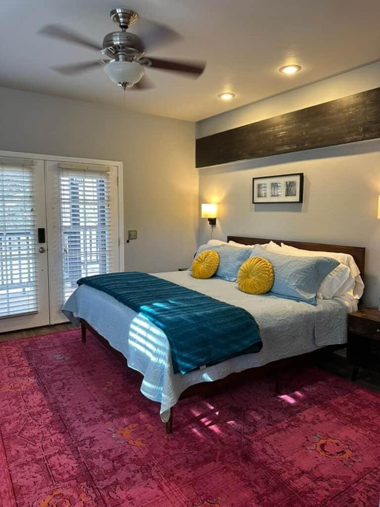 The Dandelion SV-Wish. B&B, Reimagined Bed and Breakfast in Hailey