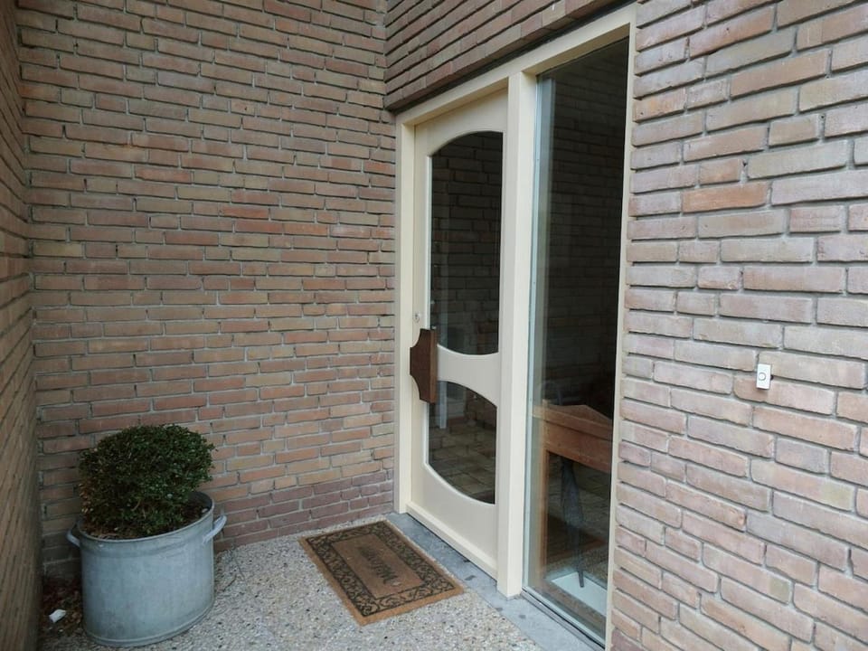 Genieten aan de kust met vrienden of familie 6-14 personen House in Oostkapelle