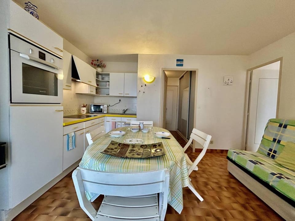 CR100-028 Appartement PORT vue mer-CANET PLAGE Apartment in Canet-en-Roussillon