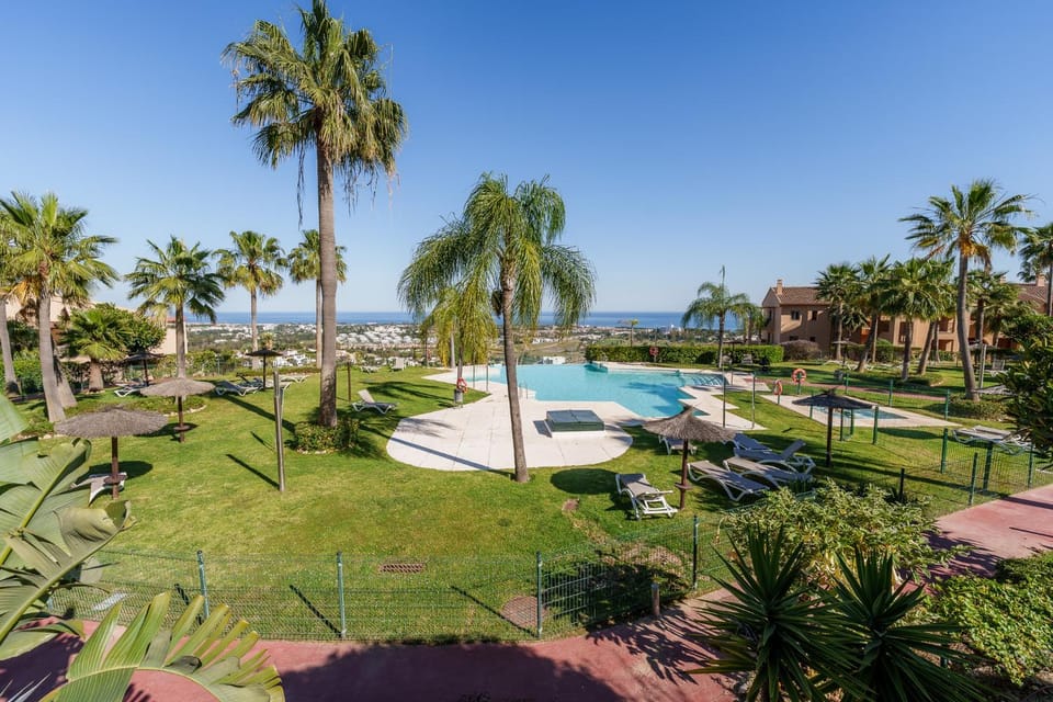 View (from property/room), City view, Garden view, Landmark view, Pool view, Sea view, Swimming pool
