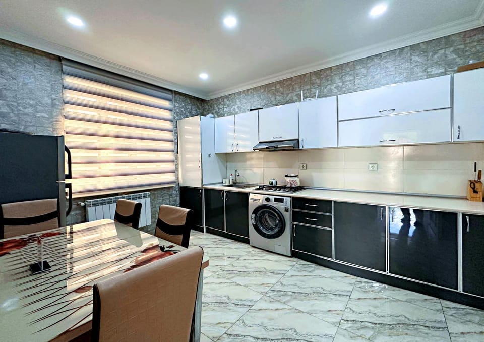 Kitchen or kitchenette, Living room, Seating area, Dining area, dishwasher, minibar, oven, pet friendly, stove, washing machine, dryer