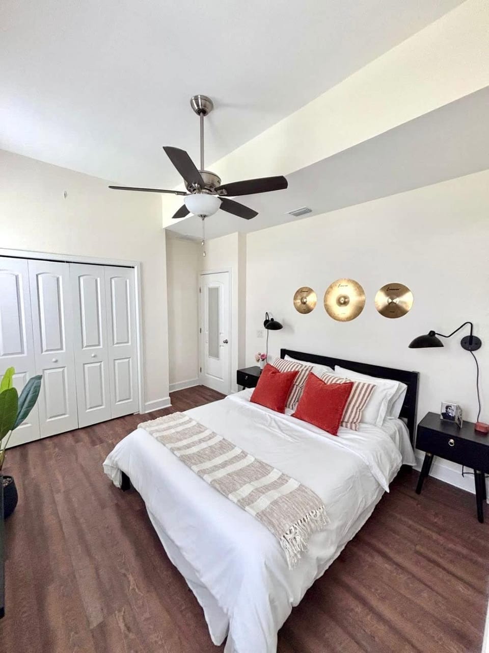 The Harmony Suite Near UF Shands & Downtown House in Gainesville