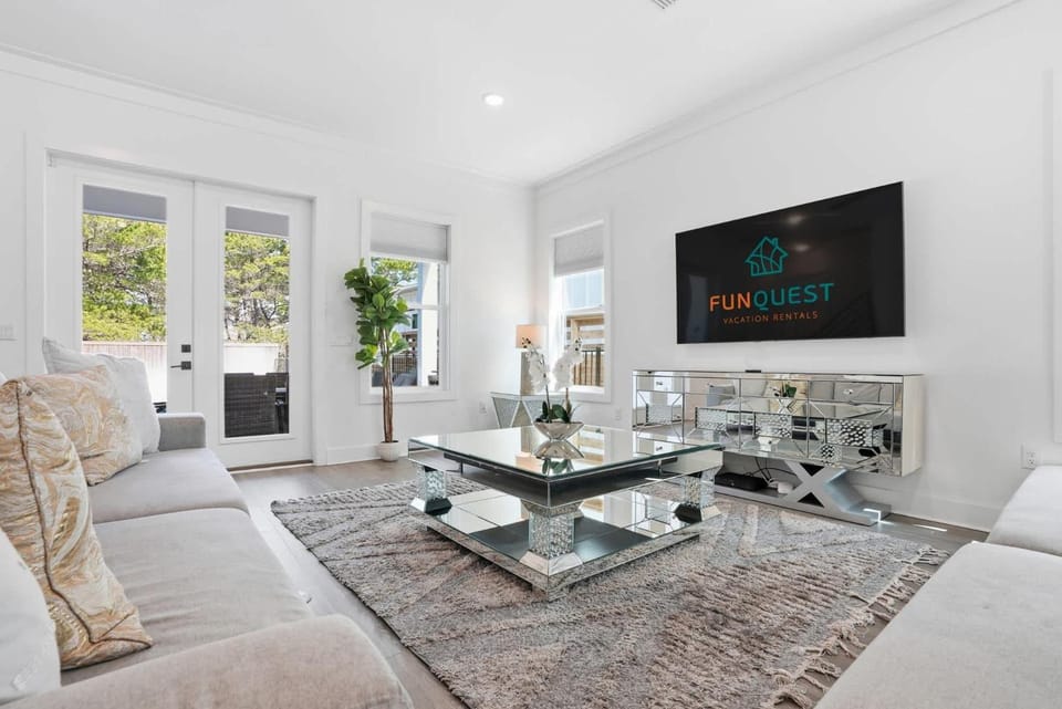Luxury family twelve bedroom getaway with private pool House in South Walton County