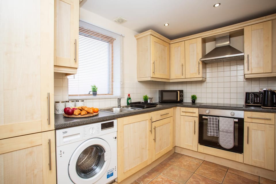 Coffee/tea facilities, Kitchen or kitchenette, Food and drinks, Food, minibar, oven, stove, toaster, washing machine