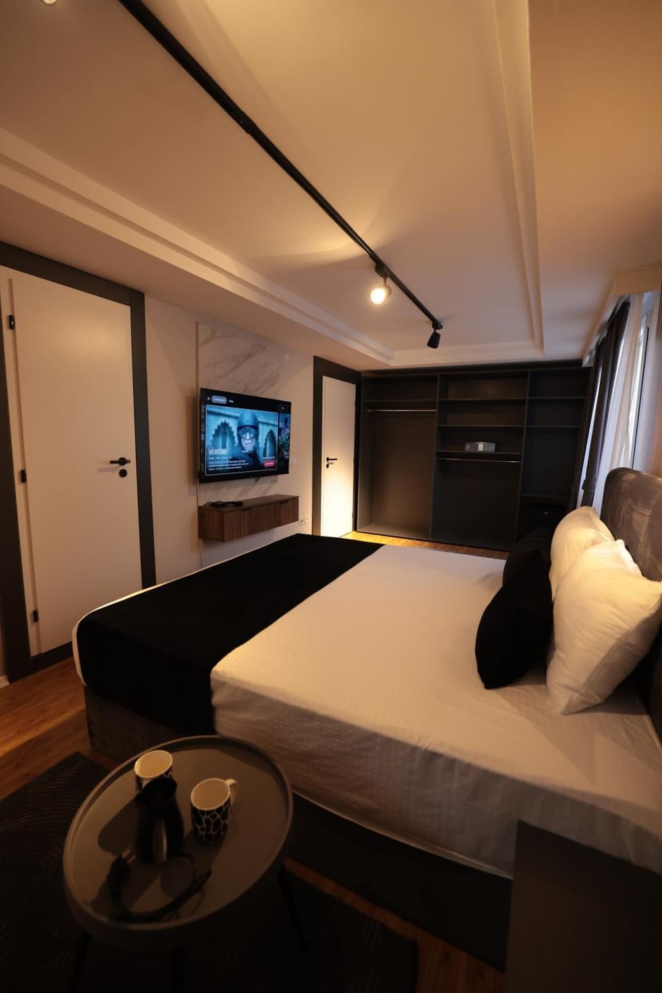 Artov 01 B2 Apartment in Europe