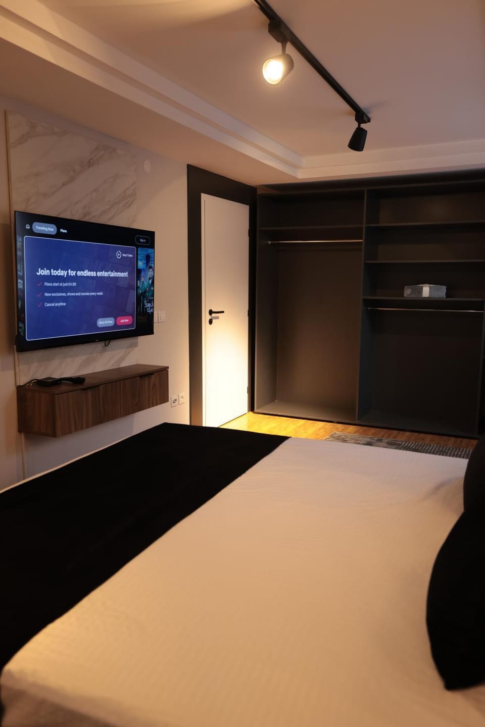 Artov 01 B2 Apartment in Europe