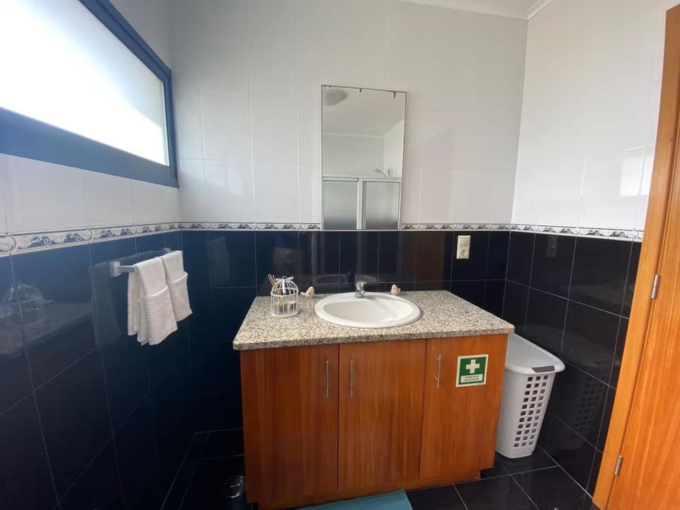 Refugio do Falcão House in Azores District