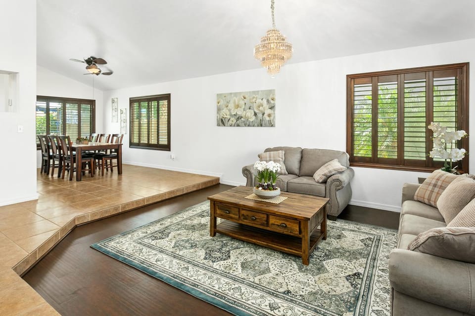 Aspen Adventure House in Avondale