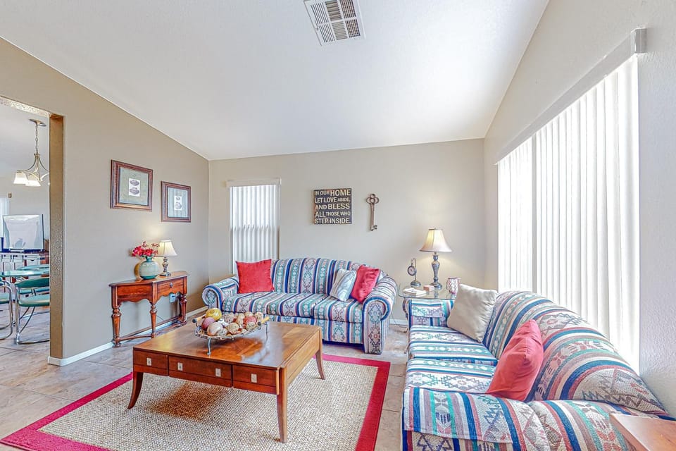 Local Living in Apache Junction House in Apache Junction