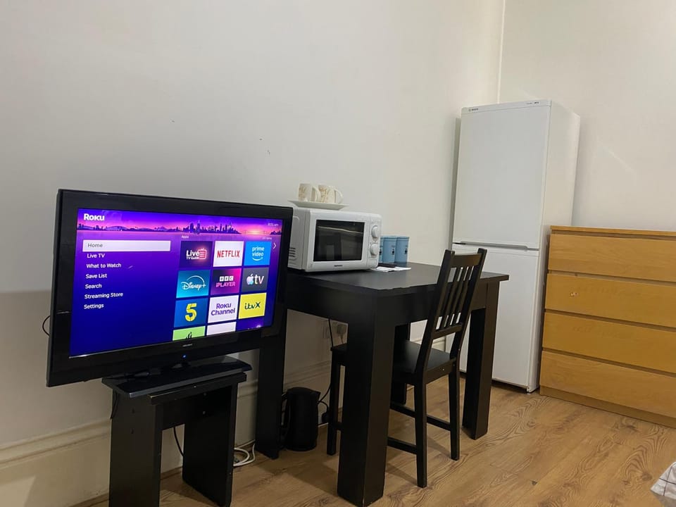 W13 X Weekly X Monthly deals X London DM Vacation rental in London Borough of Ealing