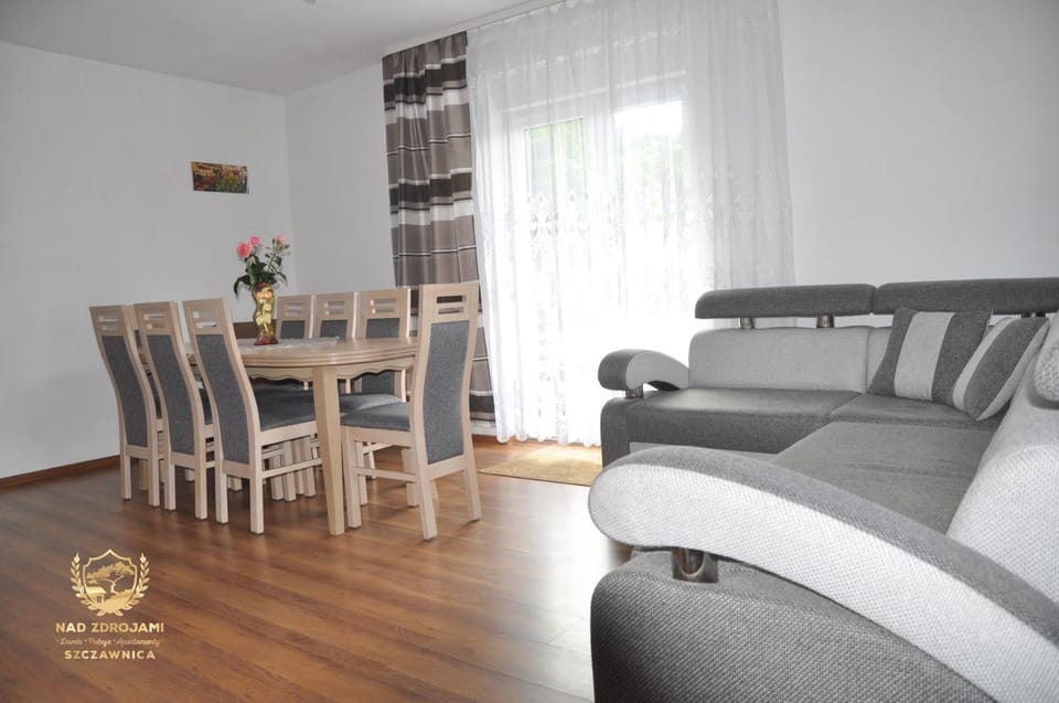 Communal lounge/ TV room, Living room, Dining area