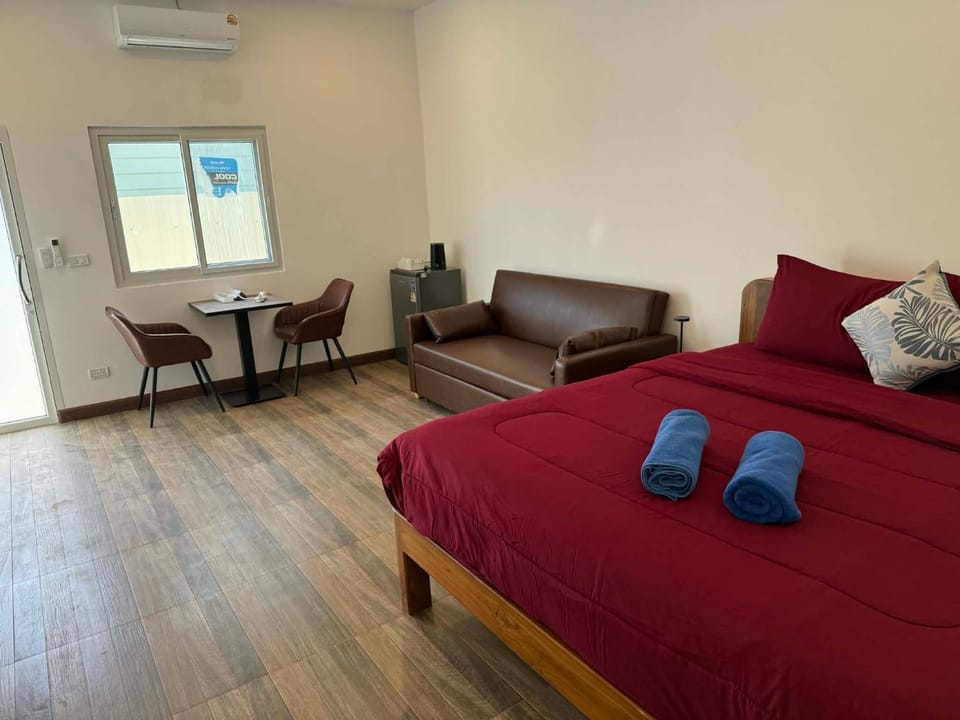 Roomz at Rawai Hotel in Rawai