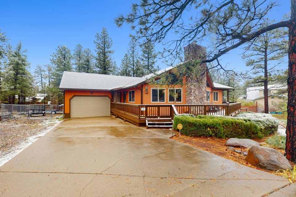 Pine-Perfect Getaway House in Munds Park