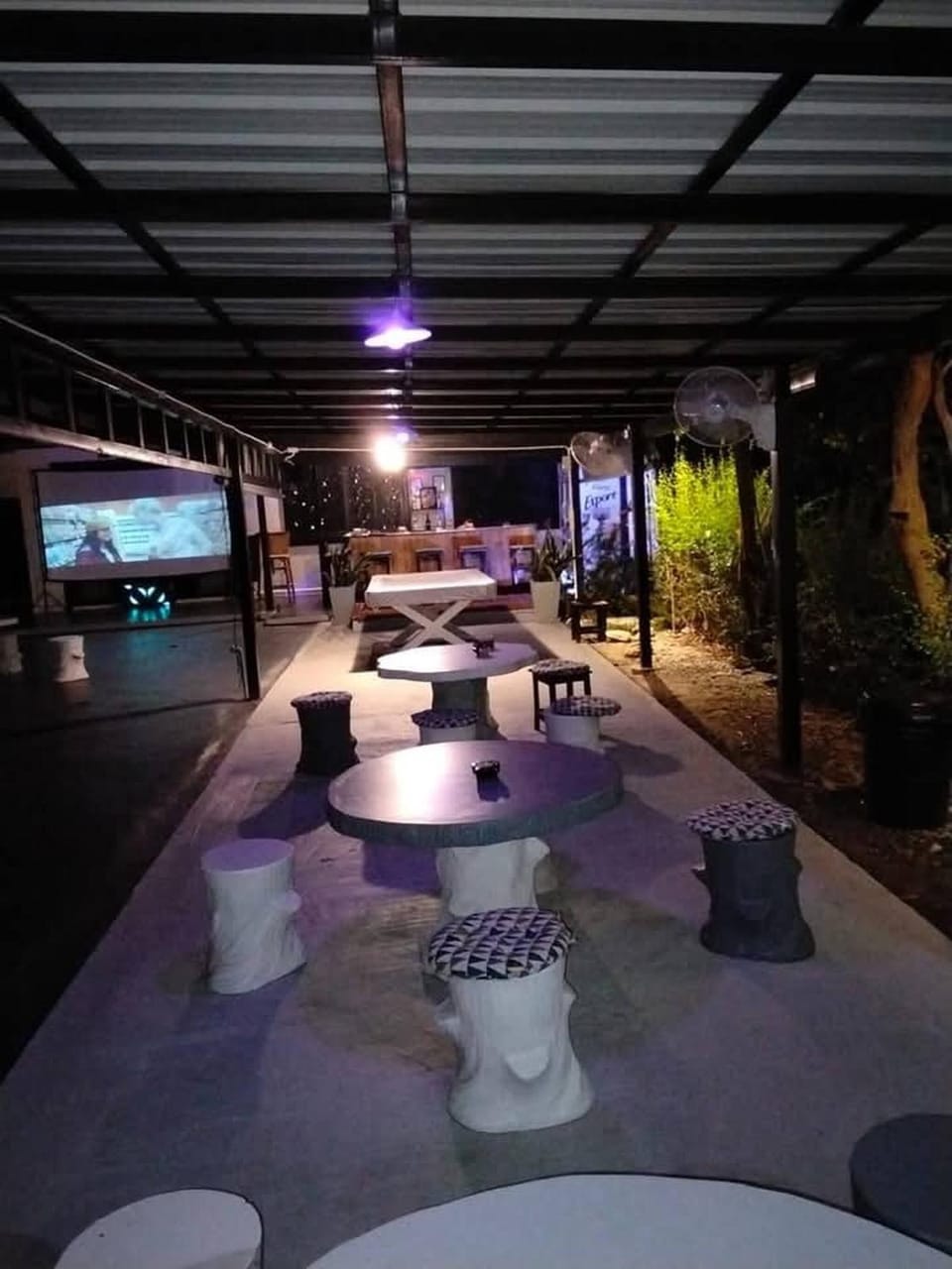Communal lounge/ TV room