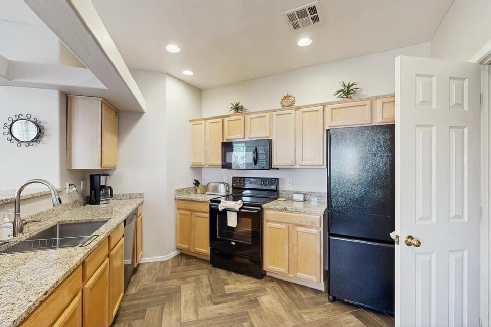 Vistoso Nature Preserve Condo #105C House in Oro Valley