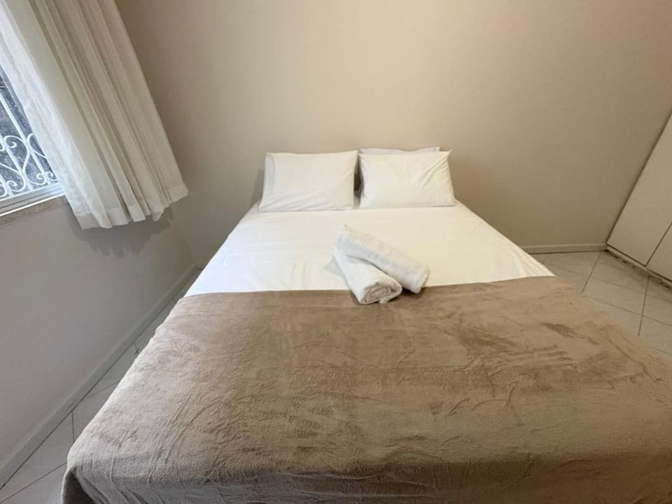 Apto amplo perto Porto da Barra Apartment in Salvador